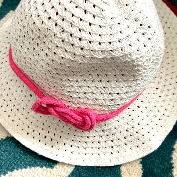 Woman small hat - Picture 2 of 2